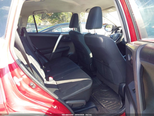 46022288 :رقم المزاد ، JTMBFREV1FD168229 vin ، 2015 Toyota Rav4 Le مزاد بيع