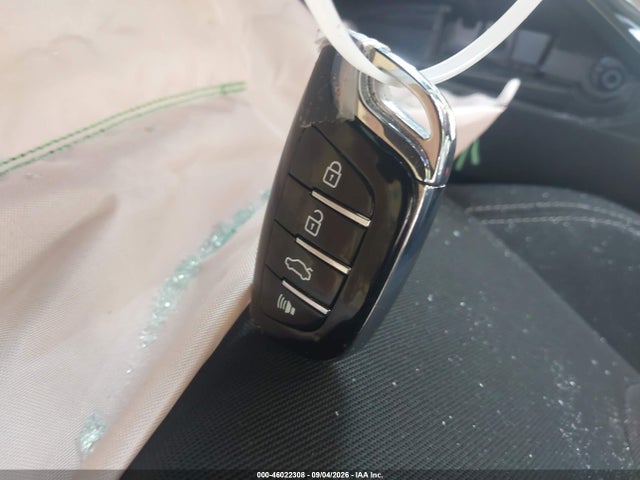 46022308 :رقم المزاد ، 1G1FB1RS6K0103000 vin ، 2019 Chevrolet Camaro 1lt مزاد بيع
