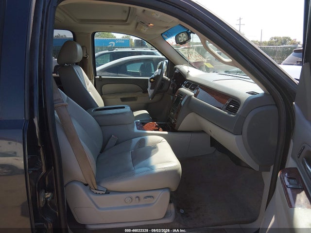 2010 Chevrolet Tahoe Ltz მანქანა იყიდება აუქციონზე, vin: 1GNUKCE01AR203148, აუქციონის ნომერი: 46022328
