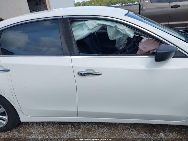 Nissan Altima 2.5 S 2016 1N4AL3AP1GN389680 Image 14