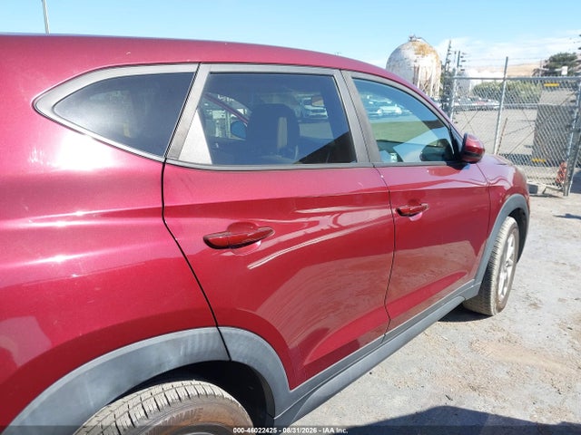 KM8J23A4XHU528341 Hyundai TUCSON SE