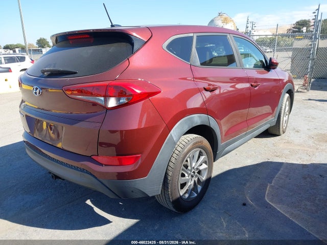 KM8J23A4XHU528341 Hyundai TUCSON SE