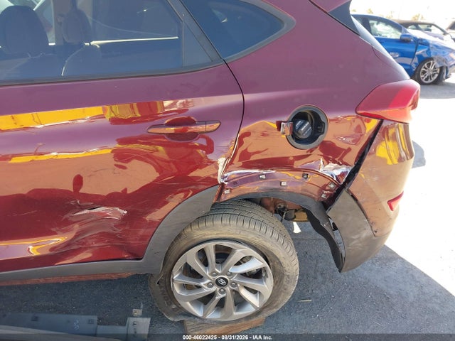 KM8J23A4XHU528341 Hyundai TUCSON SE