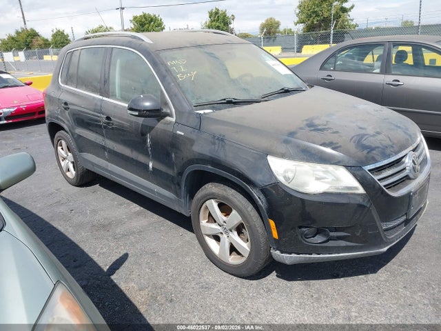 Продаж на аукціоні авто 2010 Volkswagen Tiguan Wolfsburg Edition, vin: WVGAV7AX5AW003187, номер лоту: 46022537