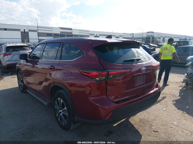 46022548 :رقم المزاد ، 5TDGZRBH7NS227816 vin ، 2022 Toyota Highlander Xle مزاد بيع