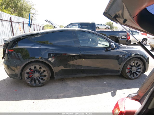 46022558 :رقم المزاد ، 7SAYGDEF3NF395869 vin ، 2022 Tesla Model Y Performance Dual Motor All-wheel Drive مزاد بيع