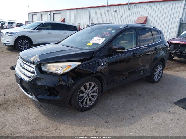 Ford Escape Titanium 2017 1FMCU0JD7HUE72361 Image 2