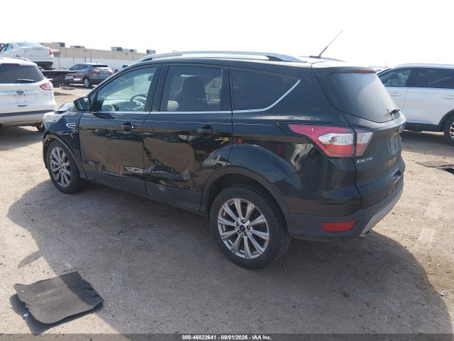 Ford Escape Titanium 2017 1FMCU0JD7HUE72361 Image 3