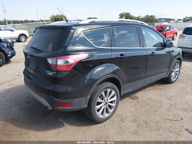 Ford Escape Titanium 2017 1FMCU0JD7HUE72361 Image 4
