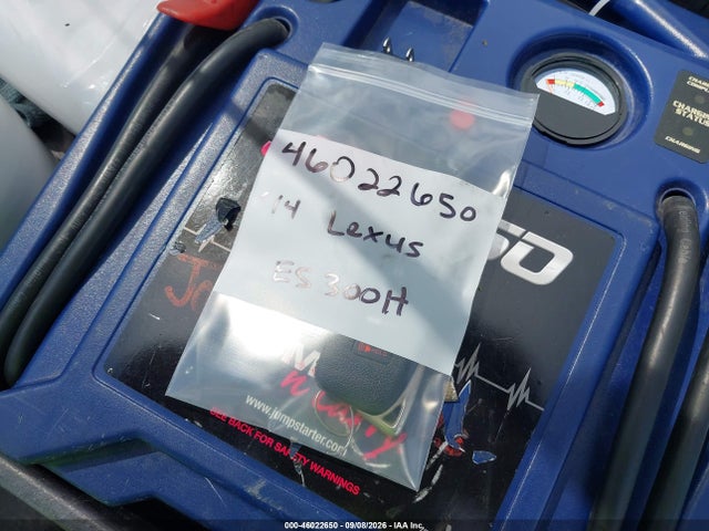 46022650 :رقم المزاد ، JTHBW1GG0E2068261 vin ، 2014 Lexus Es 300h مزاد بيع