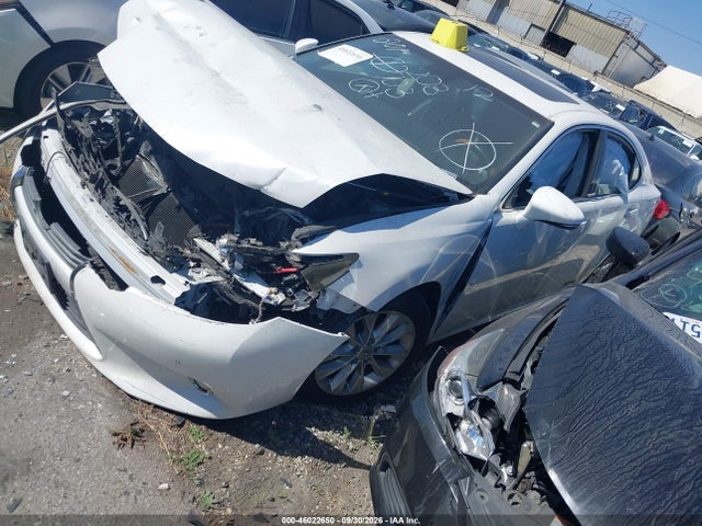 46022650 :رقم المزاد ، JTHBW1GG0E2068261 vin ، 2014 Lexus Es 300h مزاد بيع