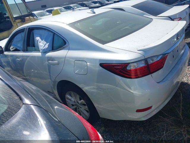 46022650 :رقم المزاد ، JTHBW1GG0E2068261 vin ، 2014 Lexus Es 300h مزاد بيع