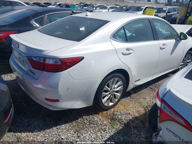 46022650 :رقم المزاد ، JTHBW1GG0E2068261 vin ، 2014 Lexus Es 300h مزاد بيع