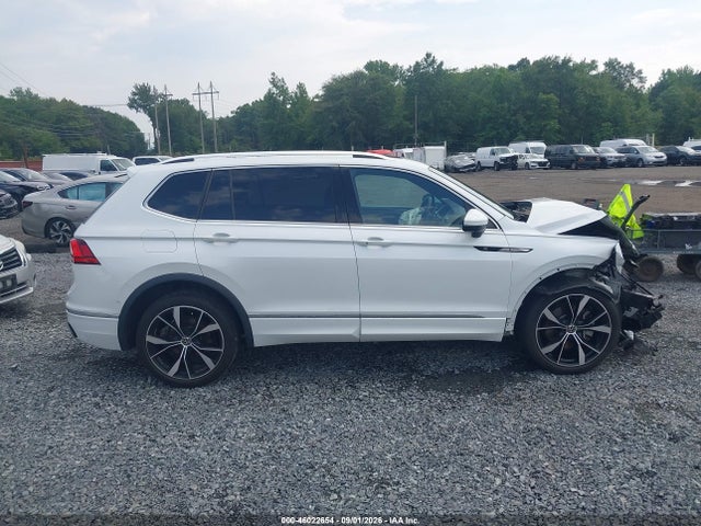 Продажа на аукционе авто 2022 Volkswagen Tiguan 2.0t Sel R-line, vin: 3VV4B7AX4NM064371, номер лота: 46022654