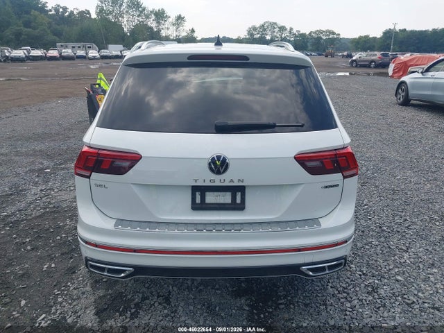 Продажа на аукционе авто 2022 Volkswagen Tiguan 2.0t Sel R-line, vin: 3VV4B7AX4NM064371, номер лота: 46022654