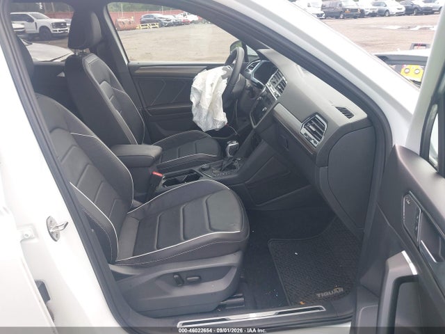 Продажа на аукционе авто 2022 Volkswagen Tiguan 2.0t Sel R-line, vin: 3VV4B7AX4NM064371, номер лота: 46022654