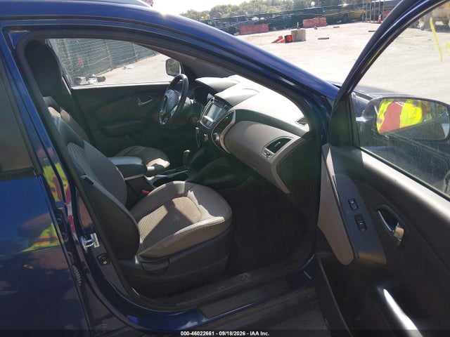 46022661 :رقم المزاد ، KM8JUCAC6BU227140 vin ، 2011 Hyundai Tucson Gls مزاد بيع