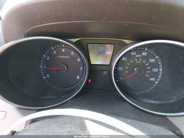 46022661 :رقم المزاد ، KM8JUCAC6BU227140 vin ، 2011 Hyundai Tucson Gls مزاد بيع