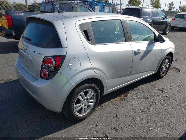 46022758 :رقم المزاد ، 1G1JC6SG7D4211521 vin ، 2013 Chevrolet Sonic Lt Auto مزاد بيع