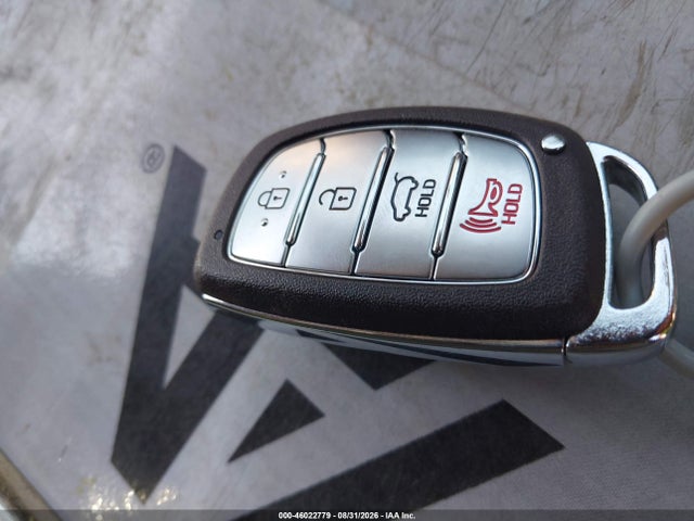 46022779 :رقم المزاد ، KMHC65LC5JU100566 vin ، 2018 Hyundai Ioniq Hybrid Blue مزاد بيع