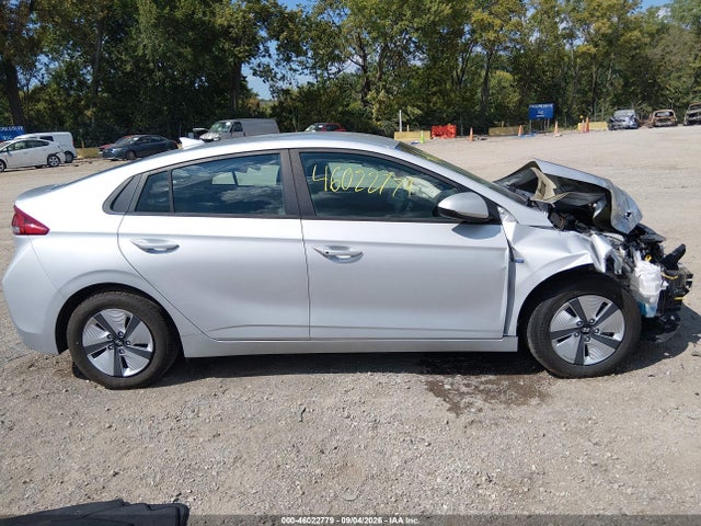 46022779 :رقم المزاد ، KMHC65LC5JU100566 vin ، 2018 Hyundai Ioniq Hybrid Blue مزاد بيع