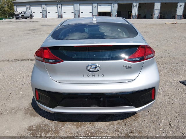 46022779 :رقم المزاد ، KMHC65LC5JU100566 vin ، 2018 Hyundai Ioniq Hybrid Blue مزاد بيع