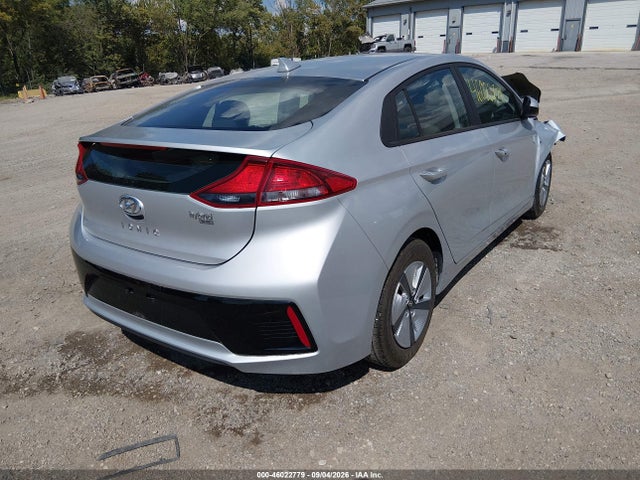 46022779 :رقم المزاد ، KMHC65LC5JU100566 vin ، 2018 Hyundai Ioniq Hybrid Blue مزاد بيع