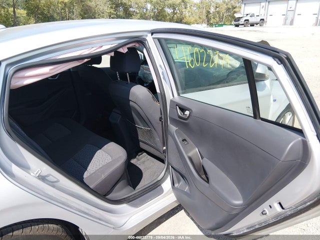 46022779 :رقم المزاد ، KMHC65LC5JU100566 vin ، 2018 Hyundai Ioniq Hybrid Blue مزاد بيع