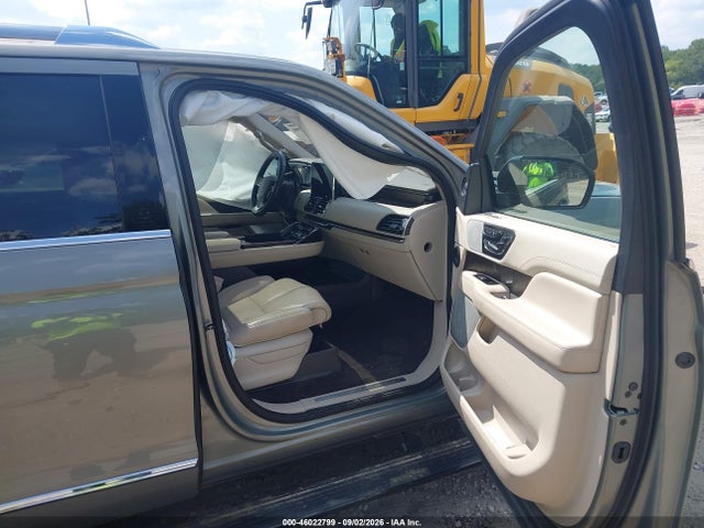 5LMJJ2LT0LEL01211 Lincoln Navigator Reserve