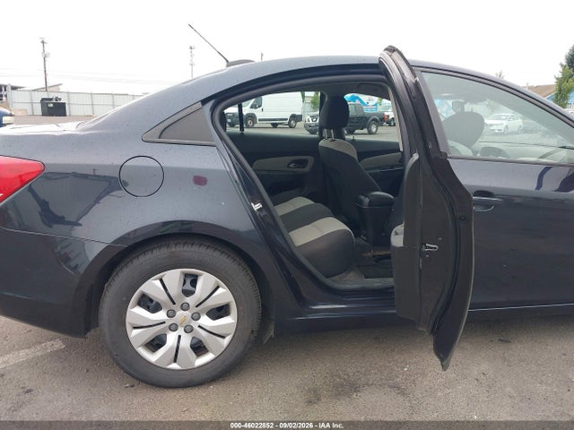 46022852 :رقم المزاد ، 1G1PB5SH5F7155273 vin ، 2015 Chevrolet Cruze Ls Manual مزاد بيع