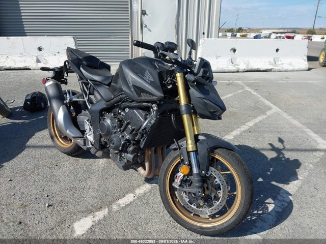 46022853 :رقم المزاد ، JH2SC8610SK000559 vin ، 2025 Honda Cb1000 Sp مزاد بيع