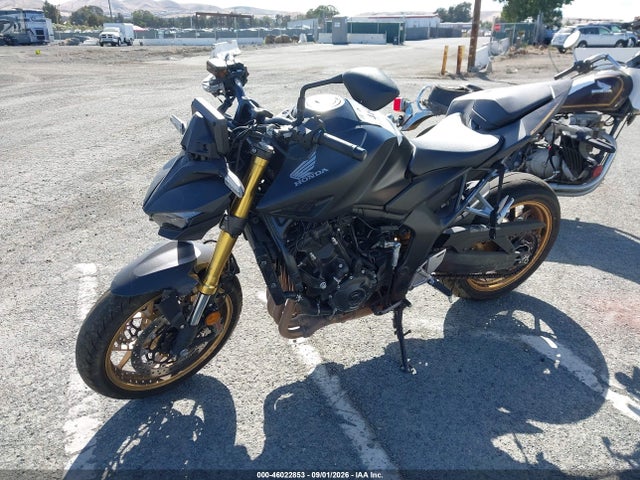 46022853 :رقم المزاد ، JH2SC8610SK000559 vin ، 2025 Honda Cb1000 Sp مزاد بيع