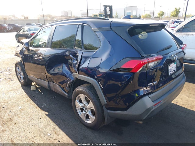 2019 Toyota Rav4 Xle მანქანა იყიდება აუქციონზე, vin: 2T3W1RFVXKW001167, აუქციონის ნომერი: 46022928