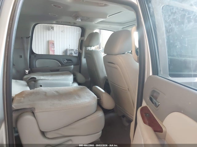 46022985 :رقم المزاد ، 1GNUKKE32AR166387 vin ، 2010 Chevrolet Suburban 1500 Ltz مزاد بيع