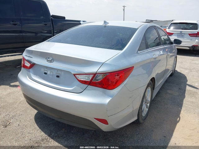 2014 Hyundai Sonata Gls მანქანა იყიდება აუქციონზე, vin: 5NPEB4AC7EH882908, აუქციონის ნომერი: 46022988