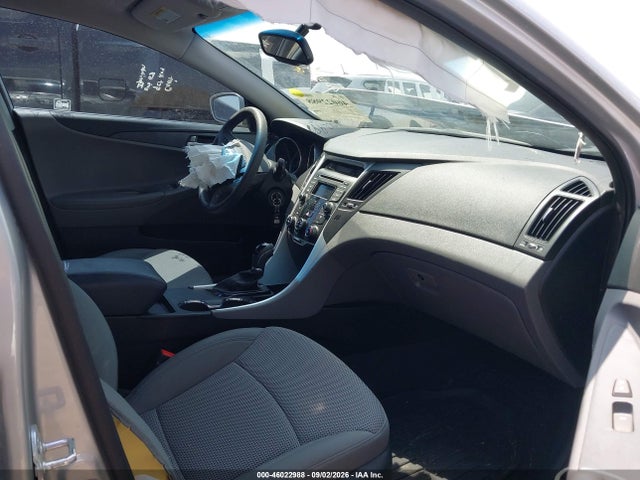 2014 Hyundai Sonata Gls მანქანა იყიდება აუქციონზე, vin: 5NPEB4AC7EH882908, აუქციონის ნომერი: 46022988