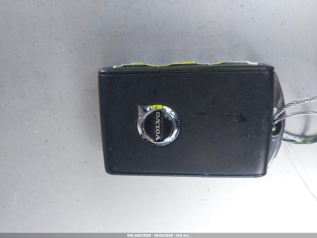 46022998 :رقم المزاد ، YV4A22PK3J1337515 vin ، 2018 Volvo Xc90 T6 Momentum مزاد بيع