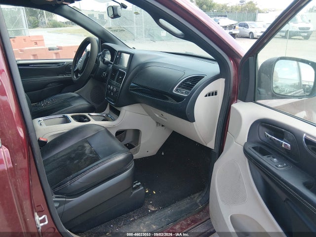 2C4RDGCG2HR603885 Dodge Grand Caravan Sxt