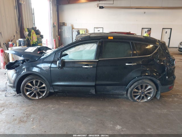 Продажа на аукционе авто 2015 Ford Escape Se, vin: 1FMCU9GX4FUA89271, номер лота: 46023057