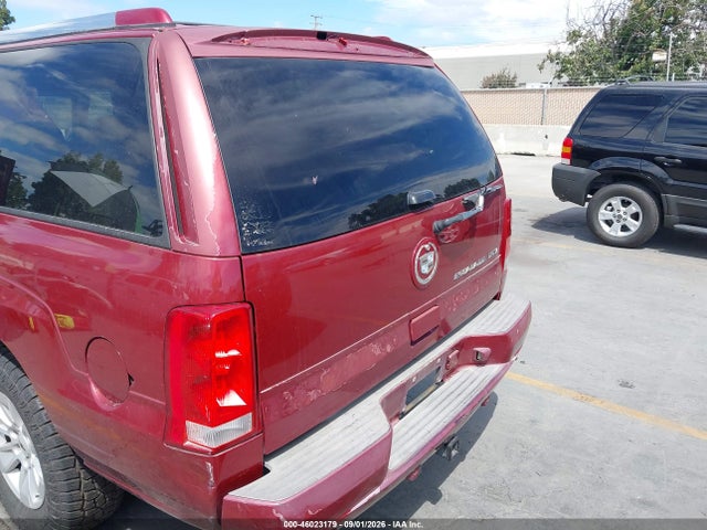 46023179 :رقم المزاد ، 3GYFK66N75G220498 vin ، 2005 Cadillac Escalade Esv Standard مزاد بيع