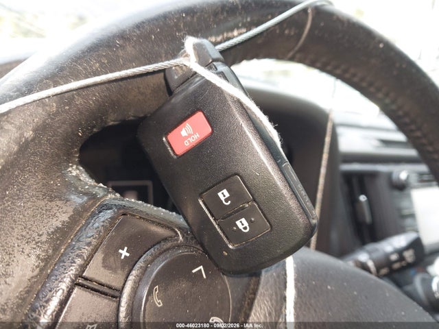 Продажа на аукционе авто 2018 Toyota Rav4 Xle, vin: 2T3RFREV7JW739569, номер лота: 46023180