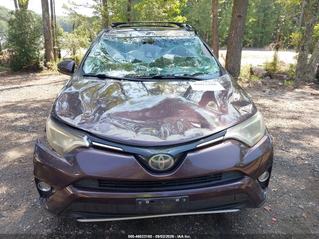 Продажа на аукционе авто 2018 Toyota Rav4 Xle, vin: 2T3RFREV7JW739569, номер лота: 46023180