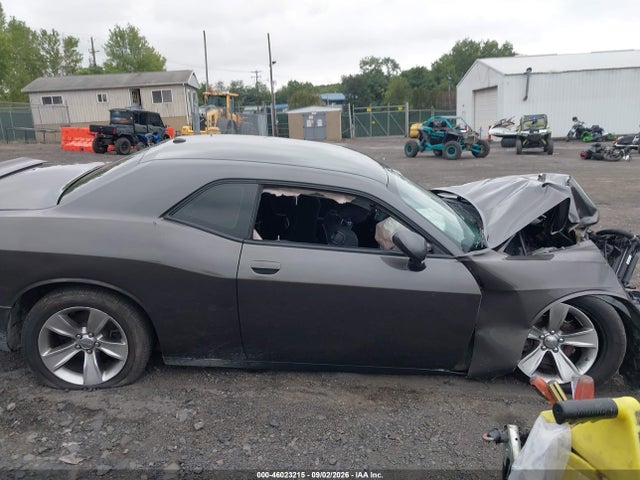 2018 Dodge Challenger Sxt მანქანა იყიდება აუქციონზე, vin: 2C3CDZAG1JH245733, აუქციონის ნომერი: 46023215