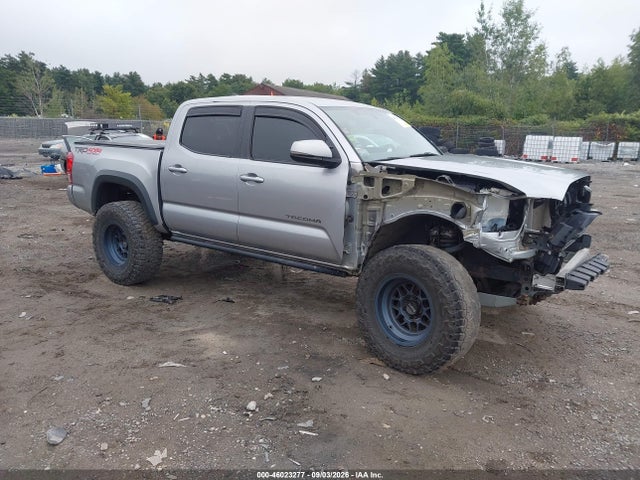 2017 Toyota Tacoma Trd Off Road მანქანა იყიდება აუქციონზე, vin: 5TFCZ5AN8HX108542, აუქციონის ნომერი: 46023277