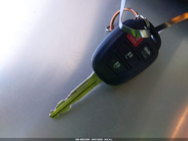 Toyota COROLLA LE 2016 5YFBURHE6GP551597 Image 11