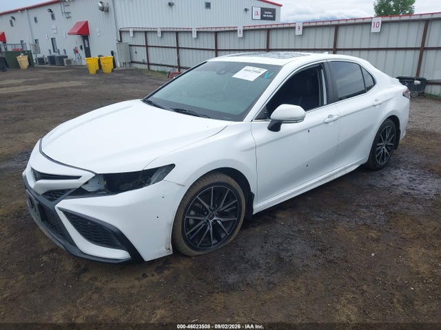 46023508 :رقم المزاد ، 4T1T11BK1NU068656 vin ، 2022 Toyota Camry Se Awd مزاد بيع