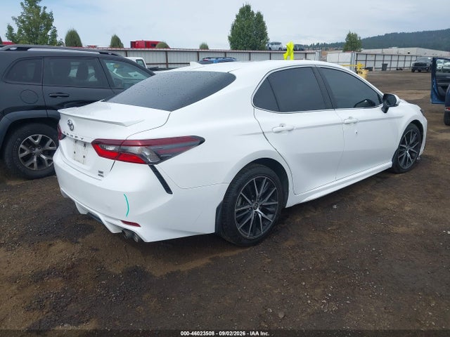 46023508 :رقم المزاد ، 4T1T11BK1NU068656 vin ، 2022 Toyota Camry Se Awd مزاد بيع