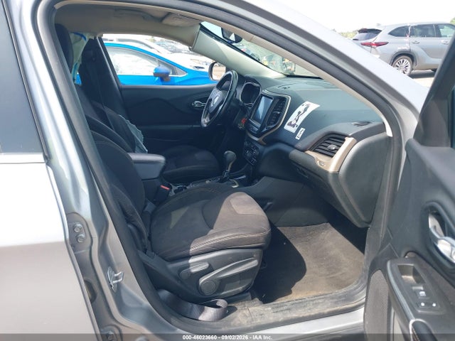 2015 Jeep Cherokee Latitude მანქანა იყიდება აუქციონზე, vin: 1C4PJMCSXFW546780, აუქციონის ნომერი: 46023660