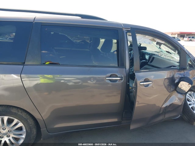 Продаж на аукціоні авто 2016 Toyota Sienna Xle 8 Passenger, vin: 5TDYK3DC1GS731806, номер лоту: 46023680