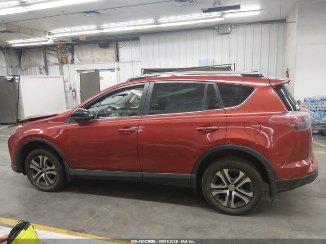 Toyota RAV4 LE 2017 JTMBFREVXHJ158772 Image 13